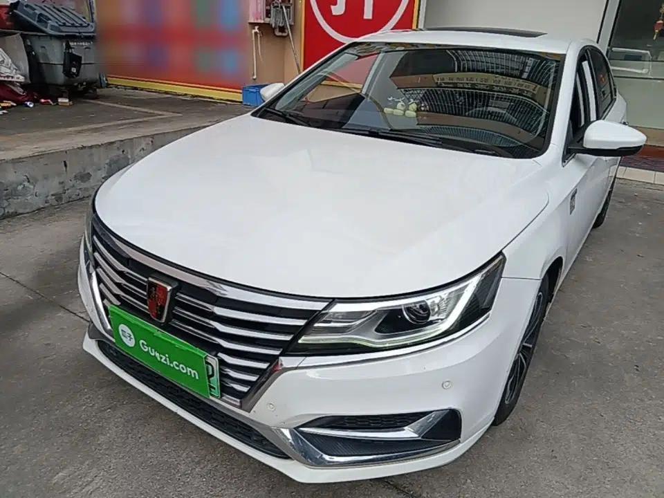 Roewe i6 New Energy 2019 PLUS 50T Internet Glory Flagship Edition — миниатюра 1
