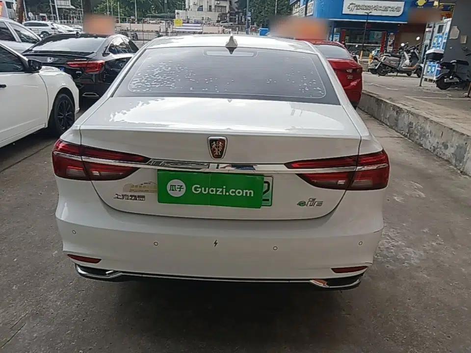 Roewe i6 New Energy 2019 PLUS 50T Internet Glory Flagship Edition — миниатюра 3