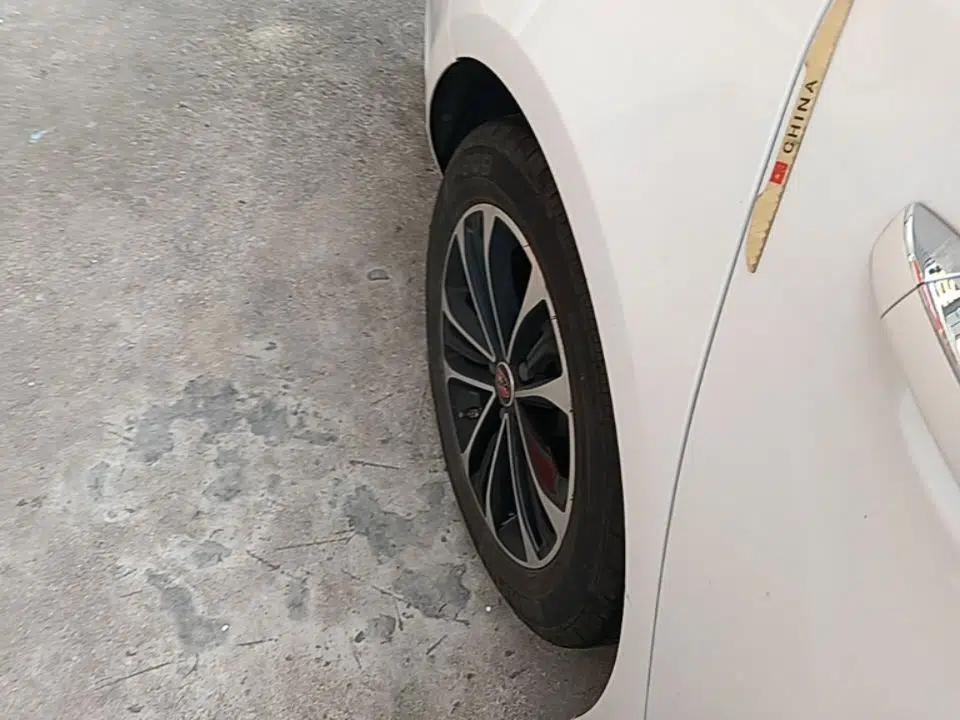 Roewe i6 New Energy 2019 PLUS 50T Internet Glory Flagship Edition — миниатюра 10