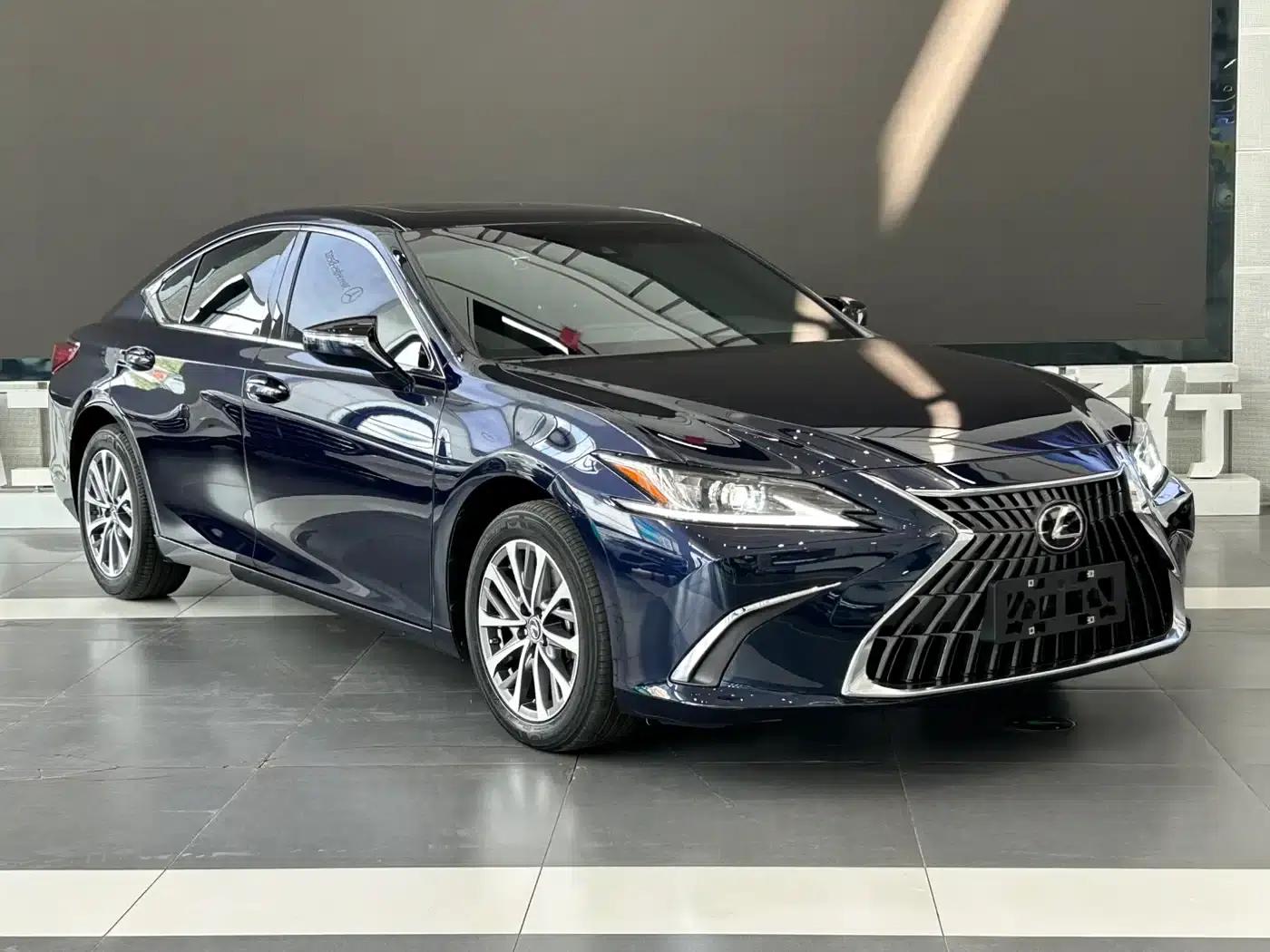 Lexus ES 2021 260 Premium Edition — миниатюра 3