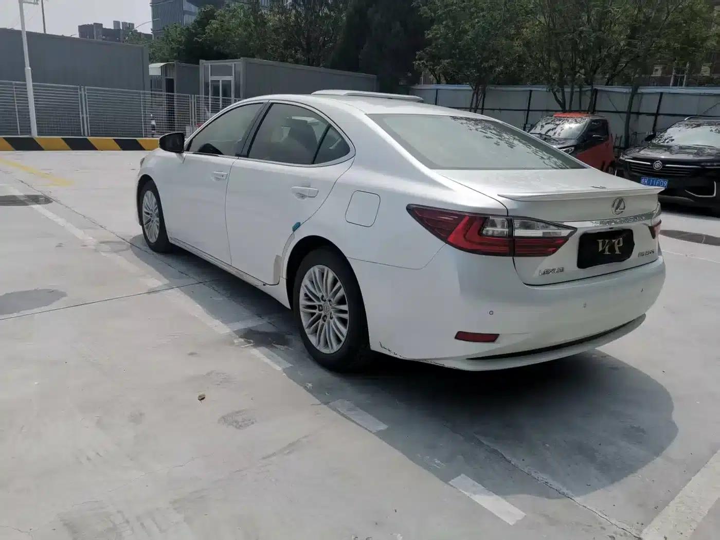 Lexus ES 2015 200 Elite Edition — миниатюра 9