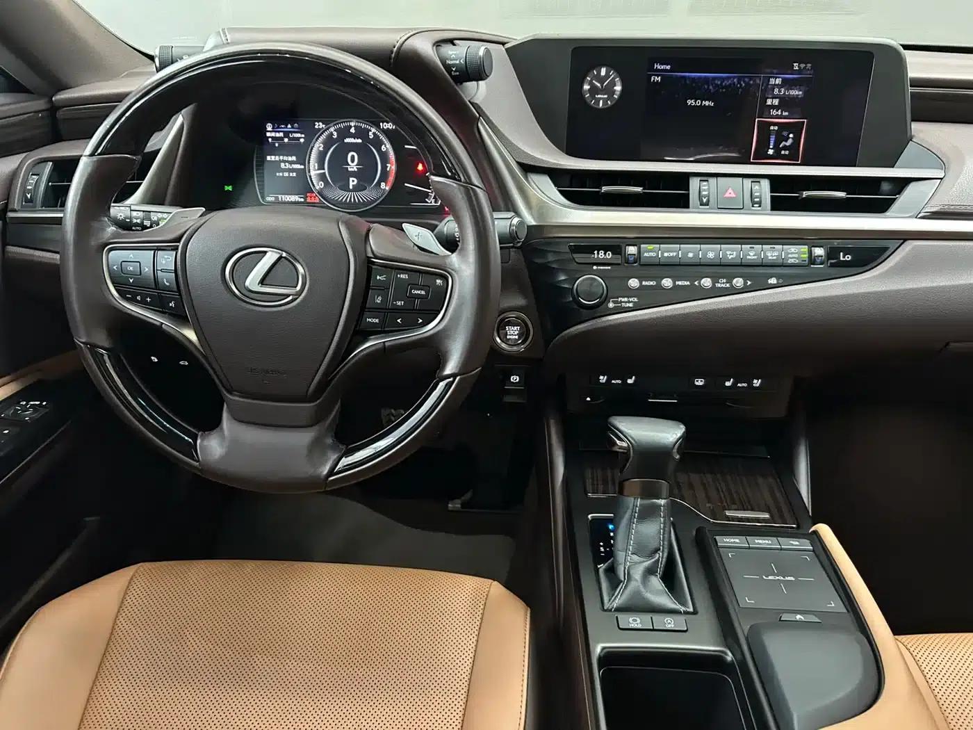 Lexus ES 2018 200 Luxury Edition (China V emission standard) — миниатюра 9