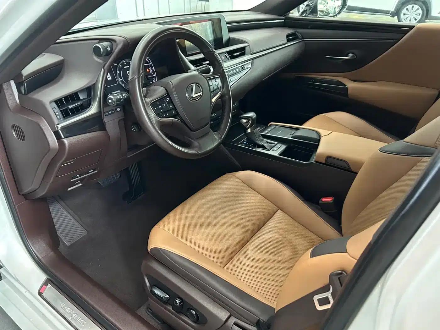 Lexus ES 2020 200 Excellence Edition — миниатюра 26