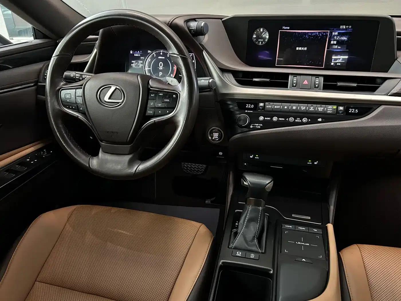 Lexus ES 2020 200 Excellence Edition — миниатюра 8
