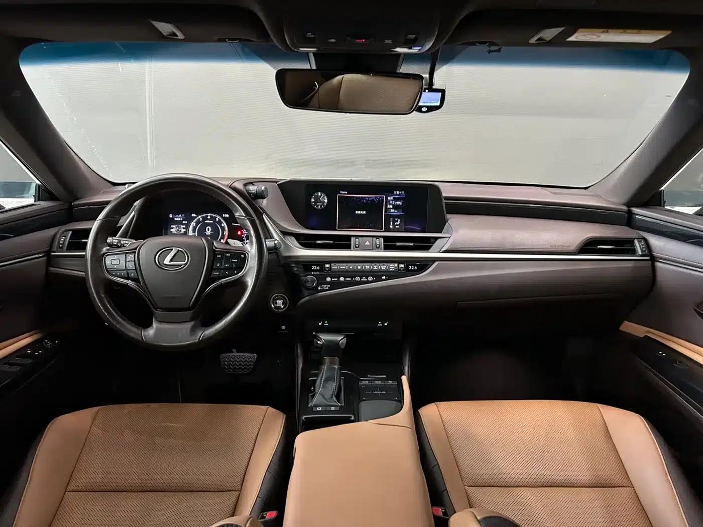 Lexus ES 2020 200 Excellence Edition — миниатюра 10