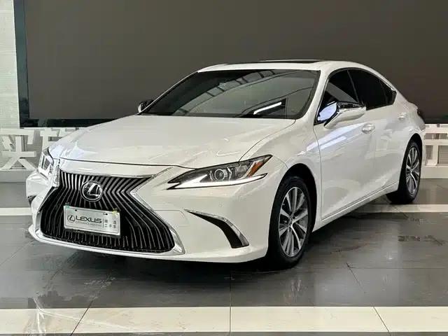 Lexus ES 2020 200 Excellence Edition
