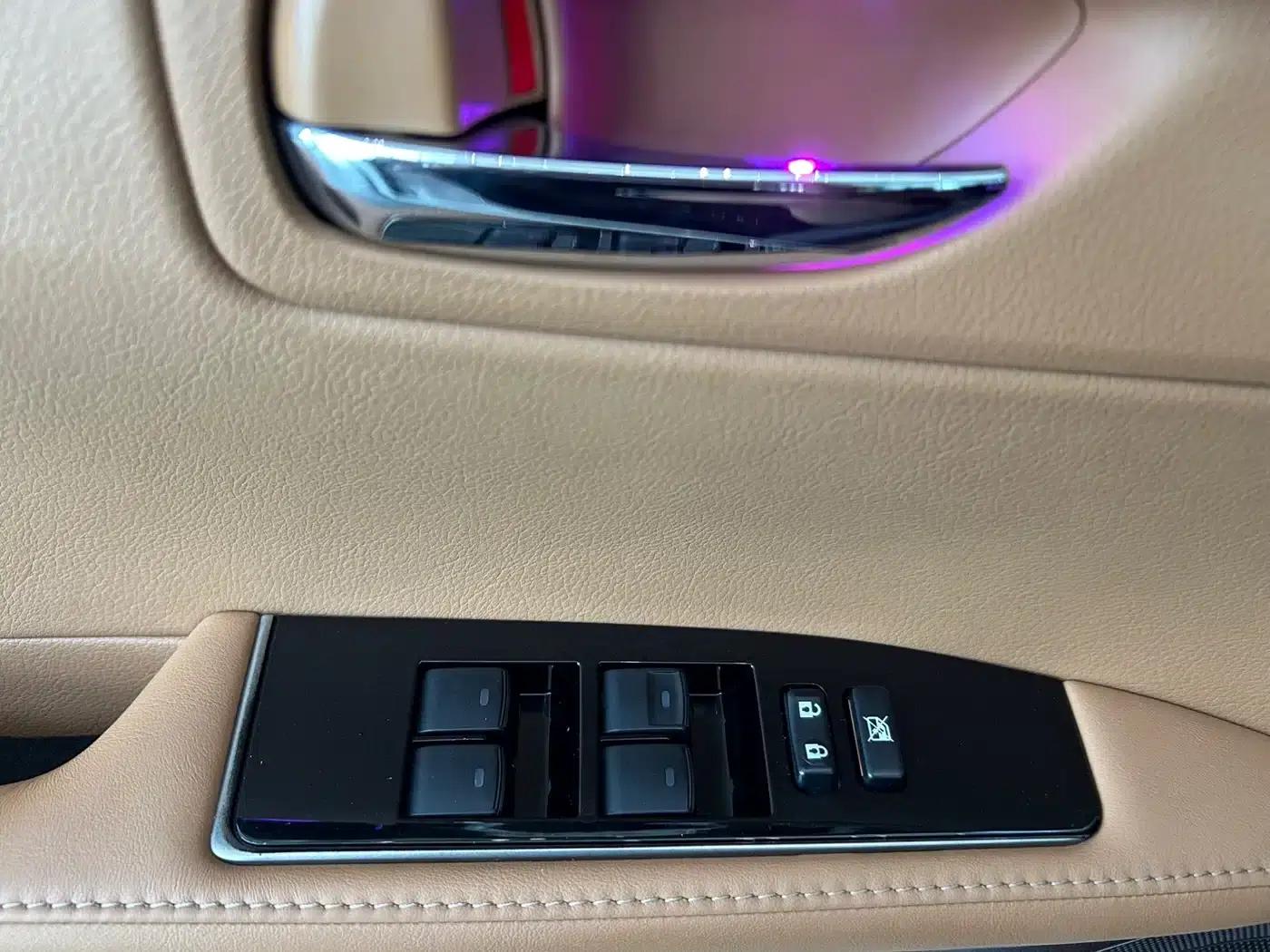Lexus ES 2015 200 Elite Edition — миниатюра 13