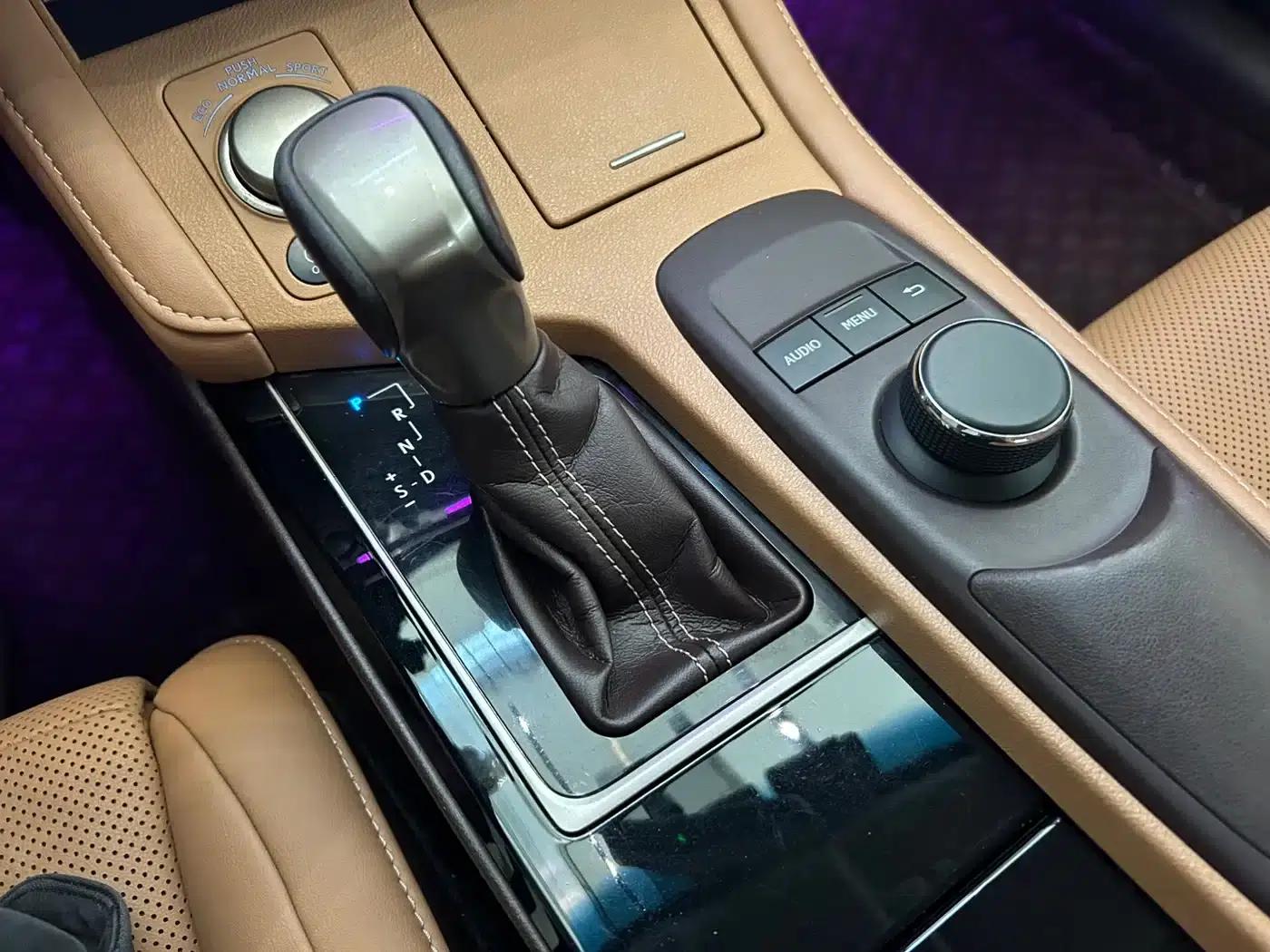Lexus ES 2015 200 Elite Edition — миниатюра 18