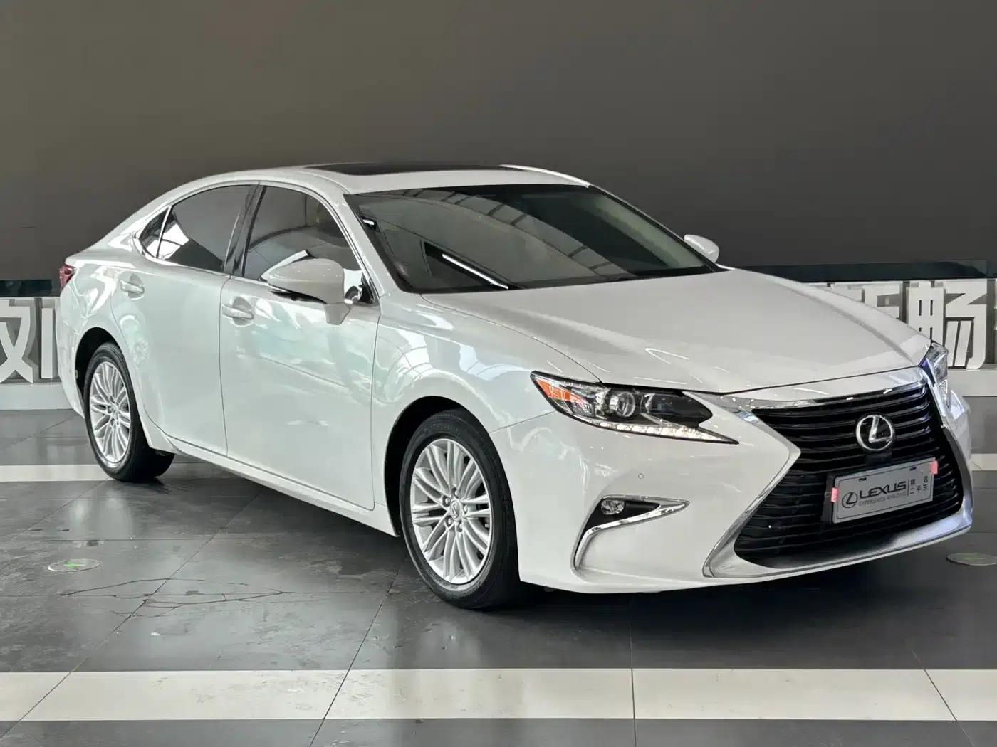 Lexus ES 2015 200 Elite Edition — миниатюра 3