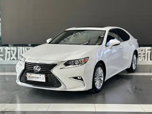 Lexus ES 2015 200 Elite Edition