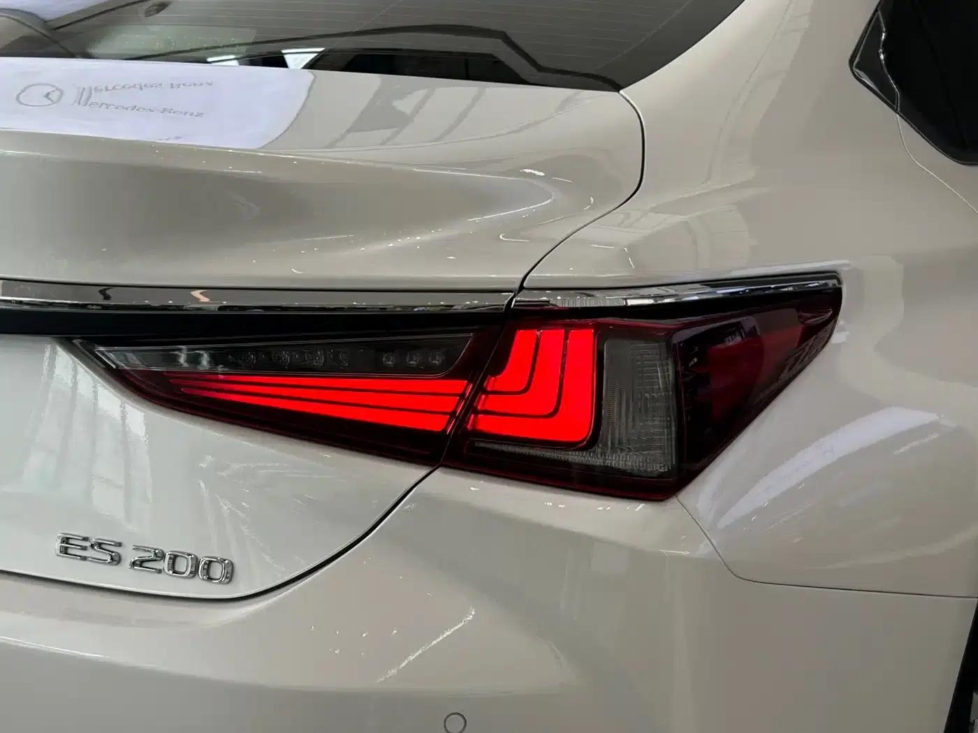Lexus ES 2018 200 Premium Edition (China V emission standard) — миниатюра 12