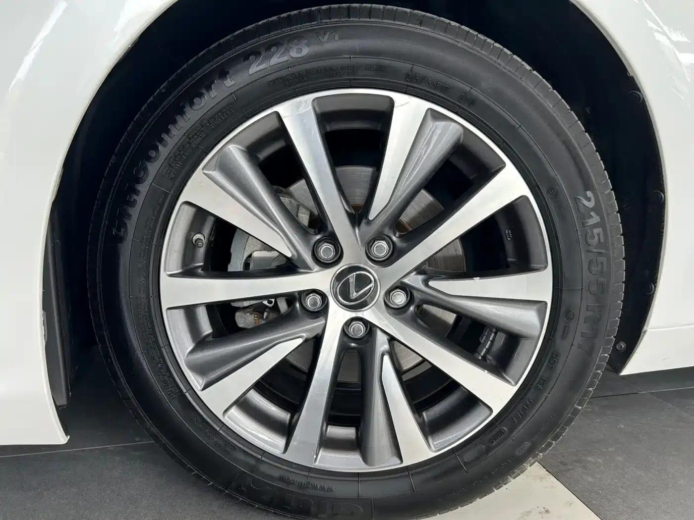 Lexus ES 2018 200 Premium Edition (China V emission standard) — миниатюра 17