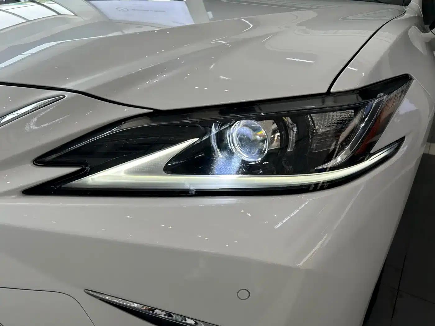 Lexus ES 2018 200 Premium Edition (China V emission standard) — миниатюра 21
