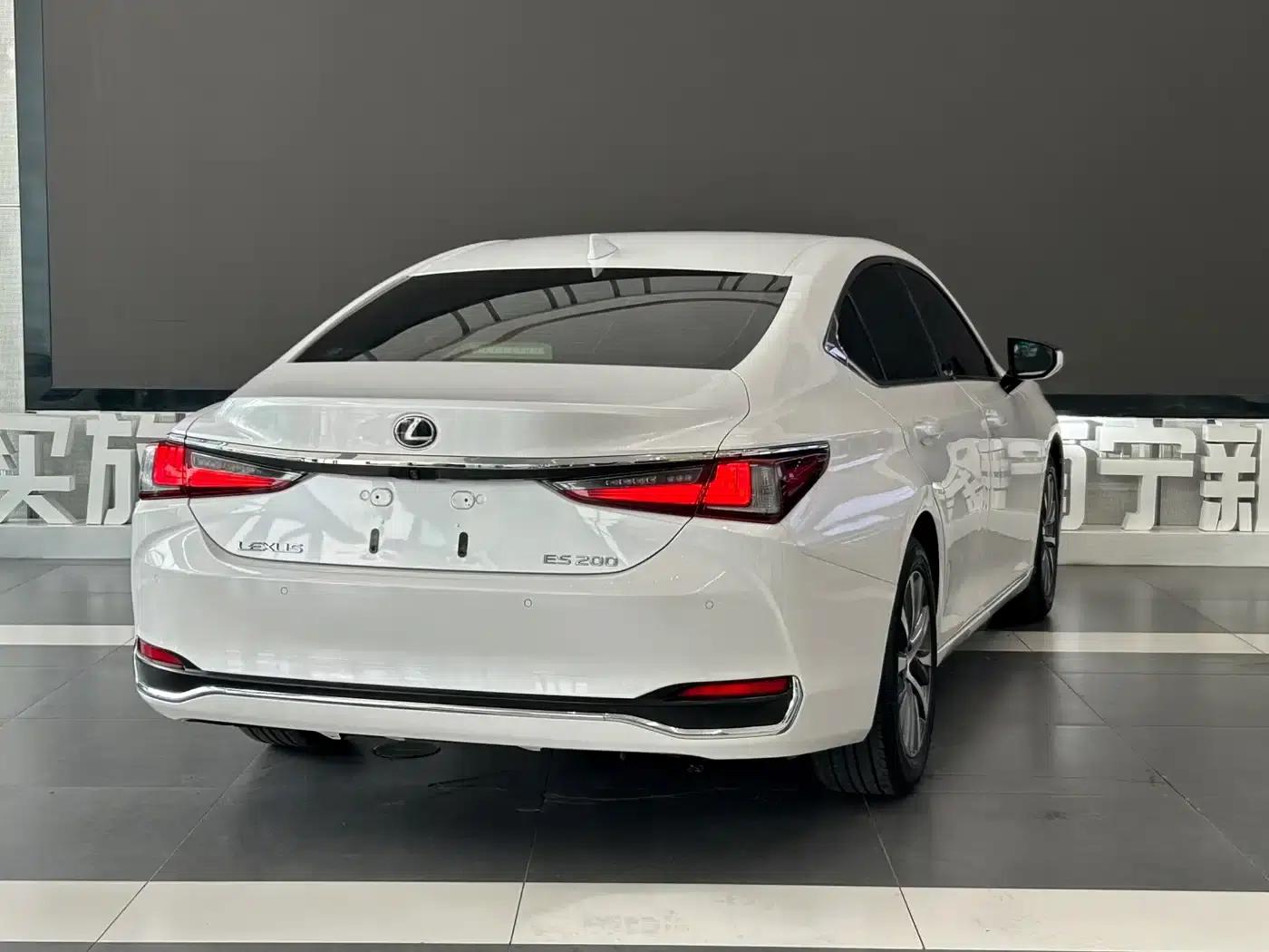Lexus ES 2018 200 Premium Edition (China V emission standard) — миниатюра 6