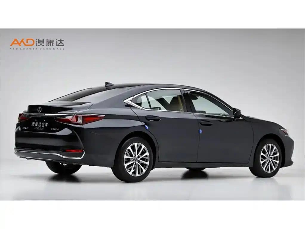 Lexus ES200/2.0/2024/Premium Edition — миниатюра 3