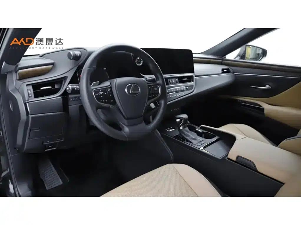 Lexus ES200/2.0/2024/Premium Edition — миниатюра 6