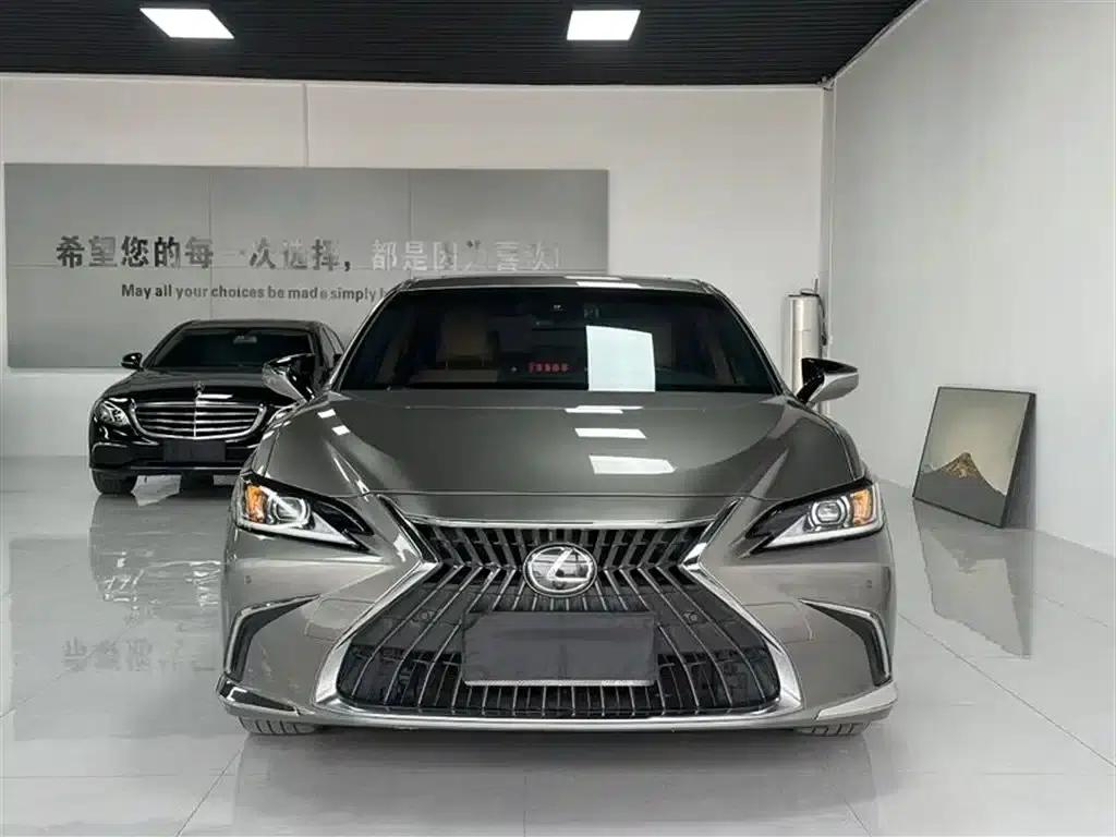 Lexus ES 2022 200 Premium Edition — миниатюра 2