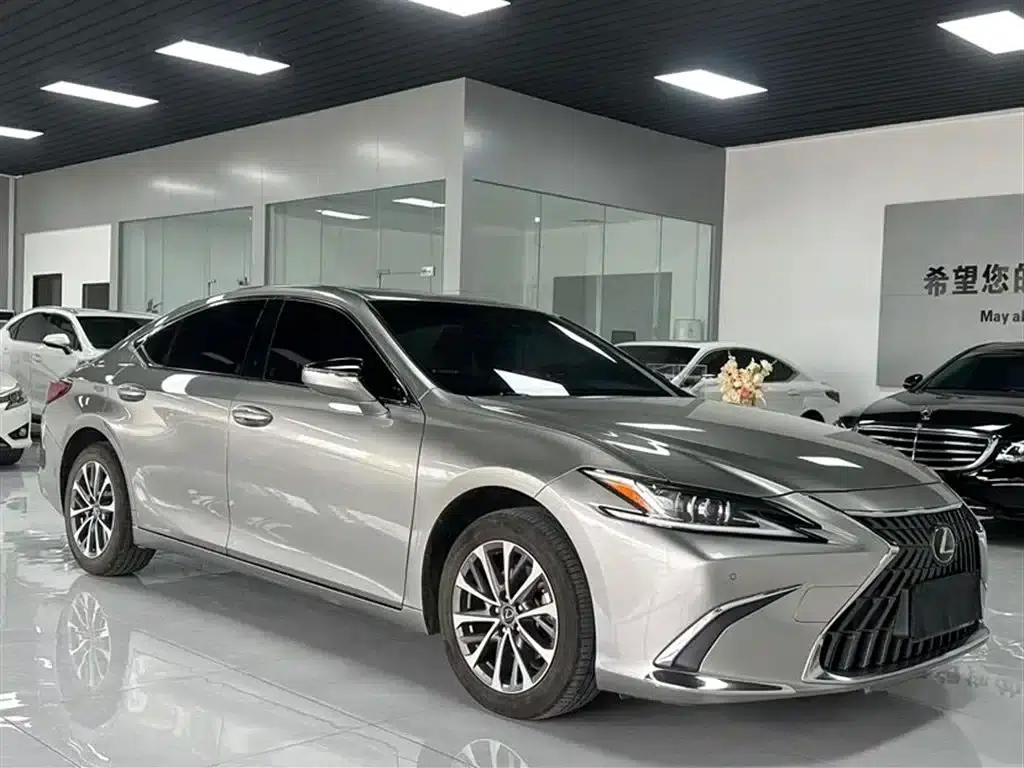 Lexus ES 2022 200 Premium Edition — миниатюра 3