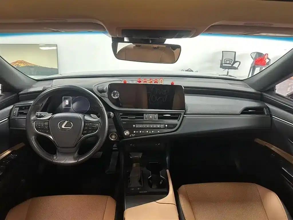 Lexus ES 2022 200 Premium Edition — миниатюра 6