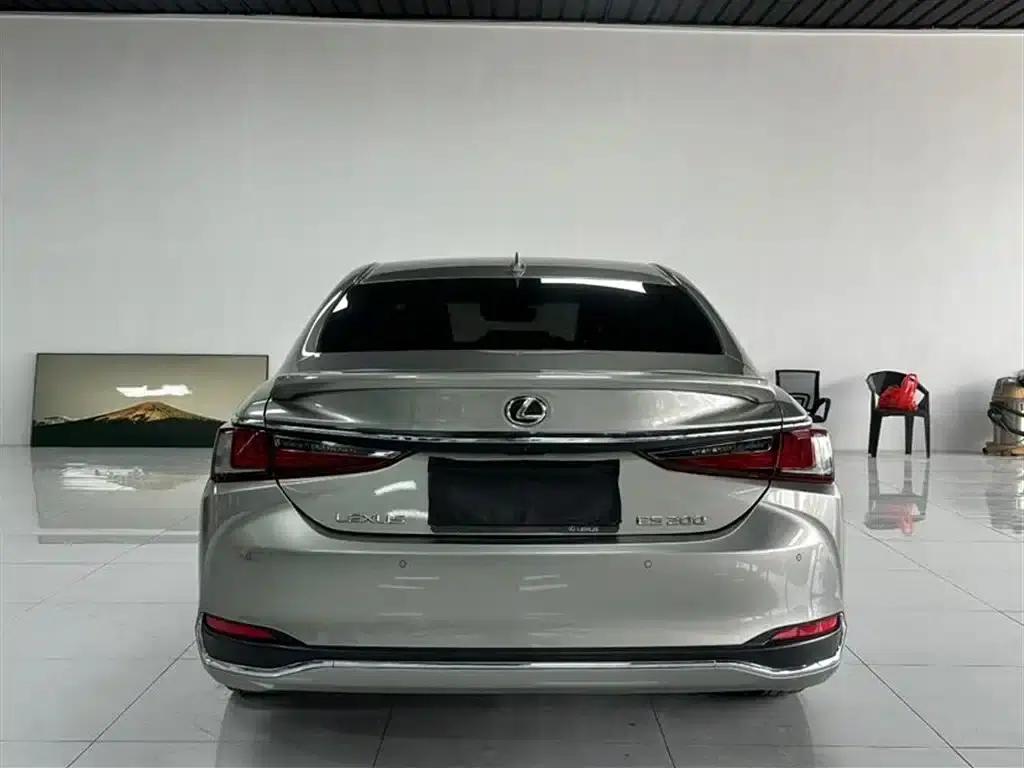 Lexus ES 2022 200 Premium Edition — миниатюра 8