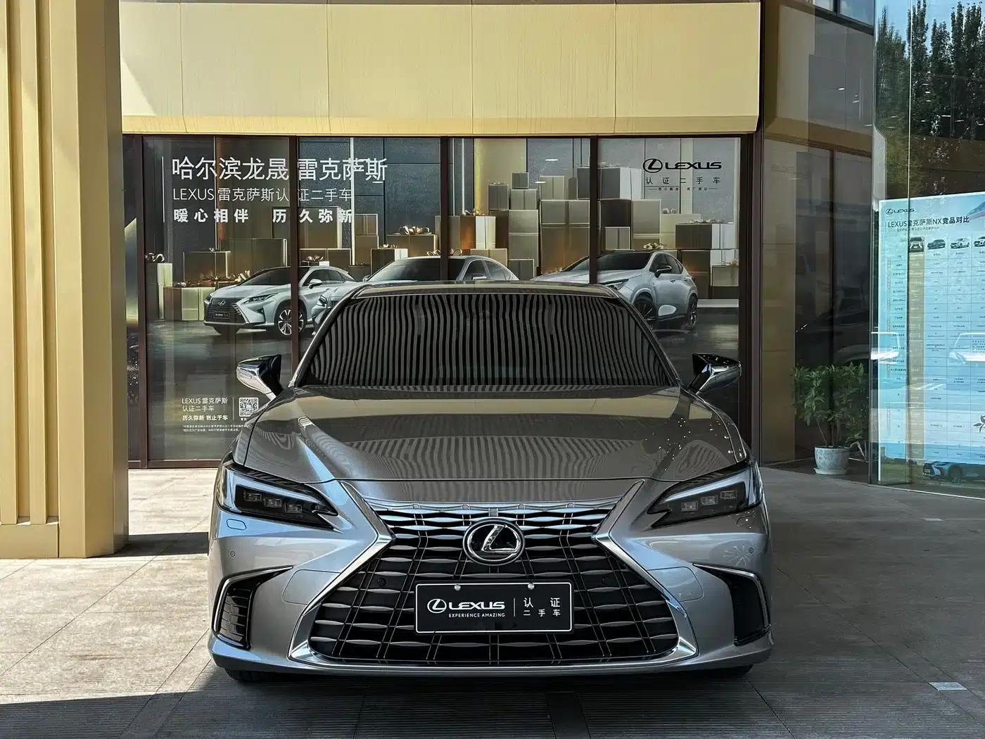 Lexus ES 2025 200 Premium Edition — миниатюра 2