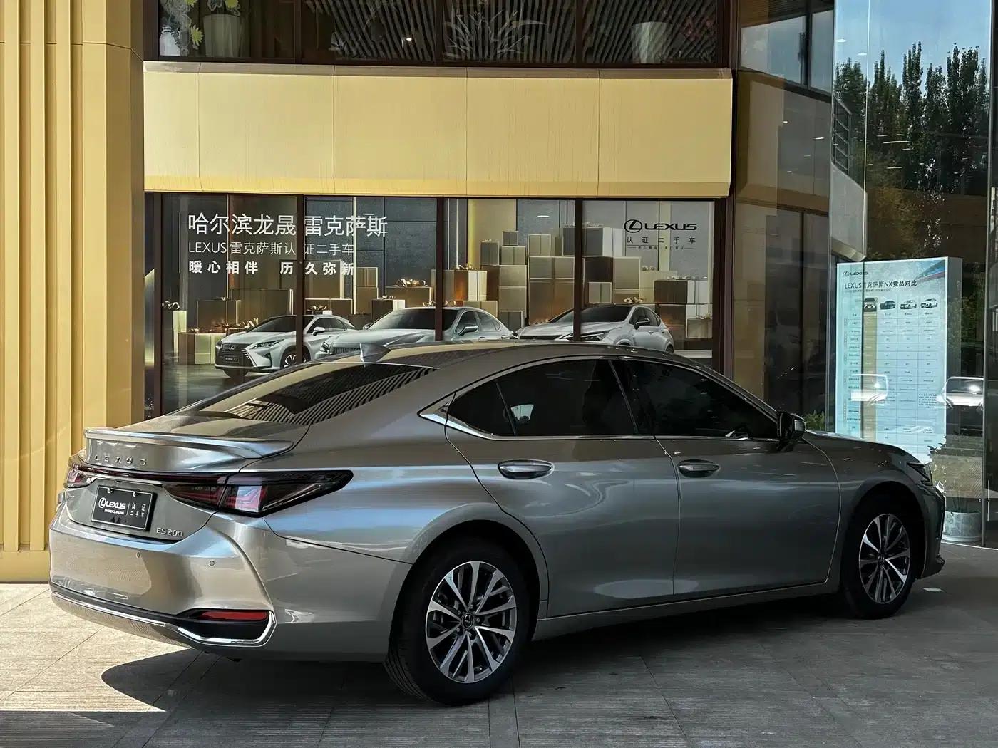 Lexus ES 2025 200 Premium Edition — миниатюра 4