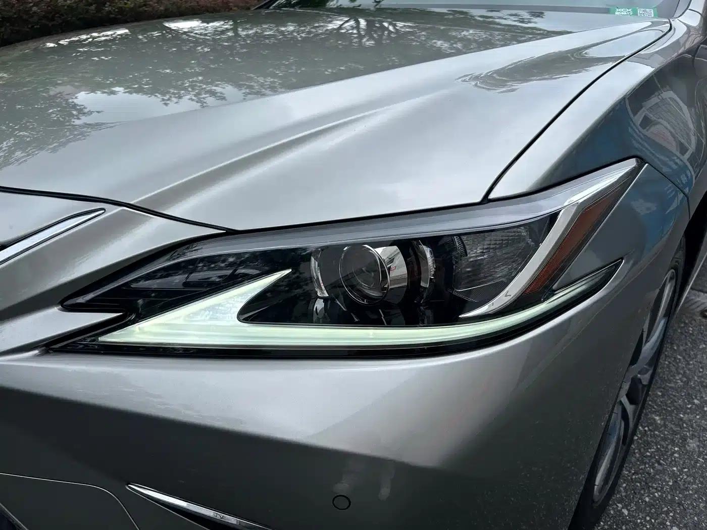 Lexus ES 2018 300h Premium Edition (China V emission standard) — миниатюра 14