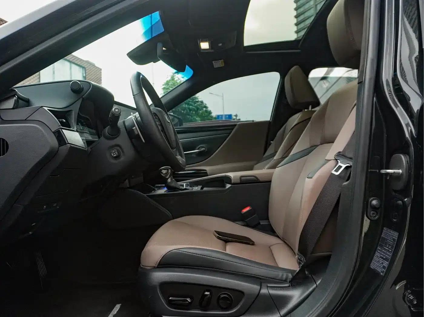 Lexus ES 2022 300h Premium Edition — миниатюра 17