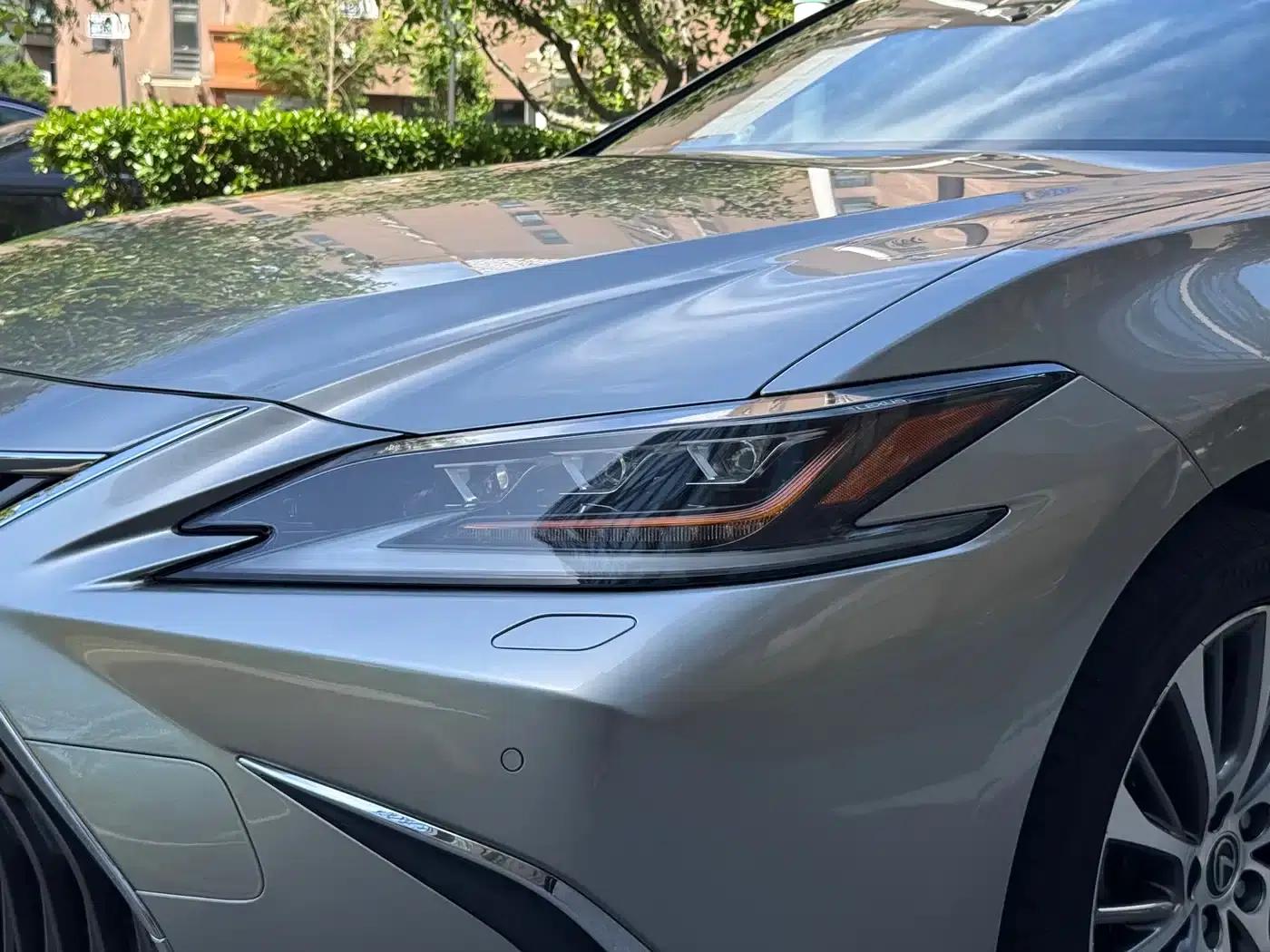 Lexus ES 2018 300h Premium Edition (China V emission standard) — миниатюра 24