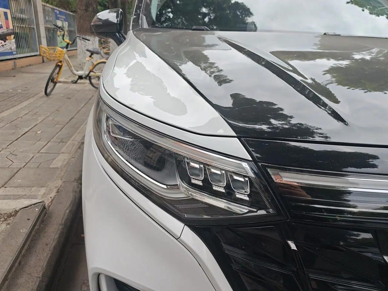 Roewe iMAX8 New Energy 2022 First-Class Titanium Edition — миниатюра 7