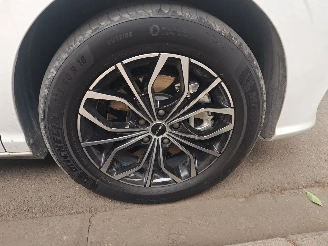Roewe iMAX8 New Energy 2022 First-Class Titanium Edition — миниатюра 8