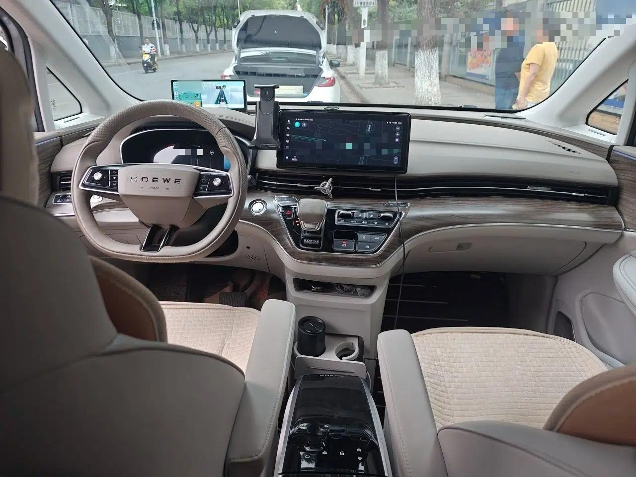 Roewe iMAX8 New Energy 2022 First-Class Titanium Edition — миниатюра 10