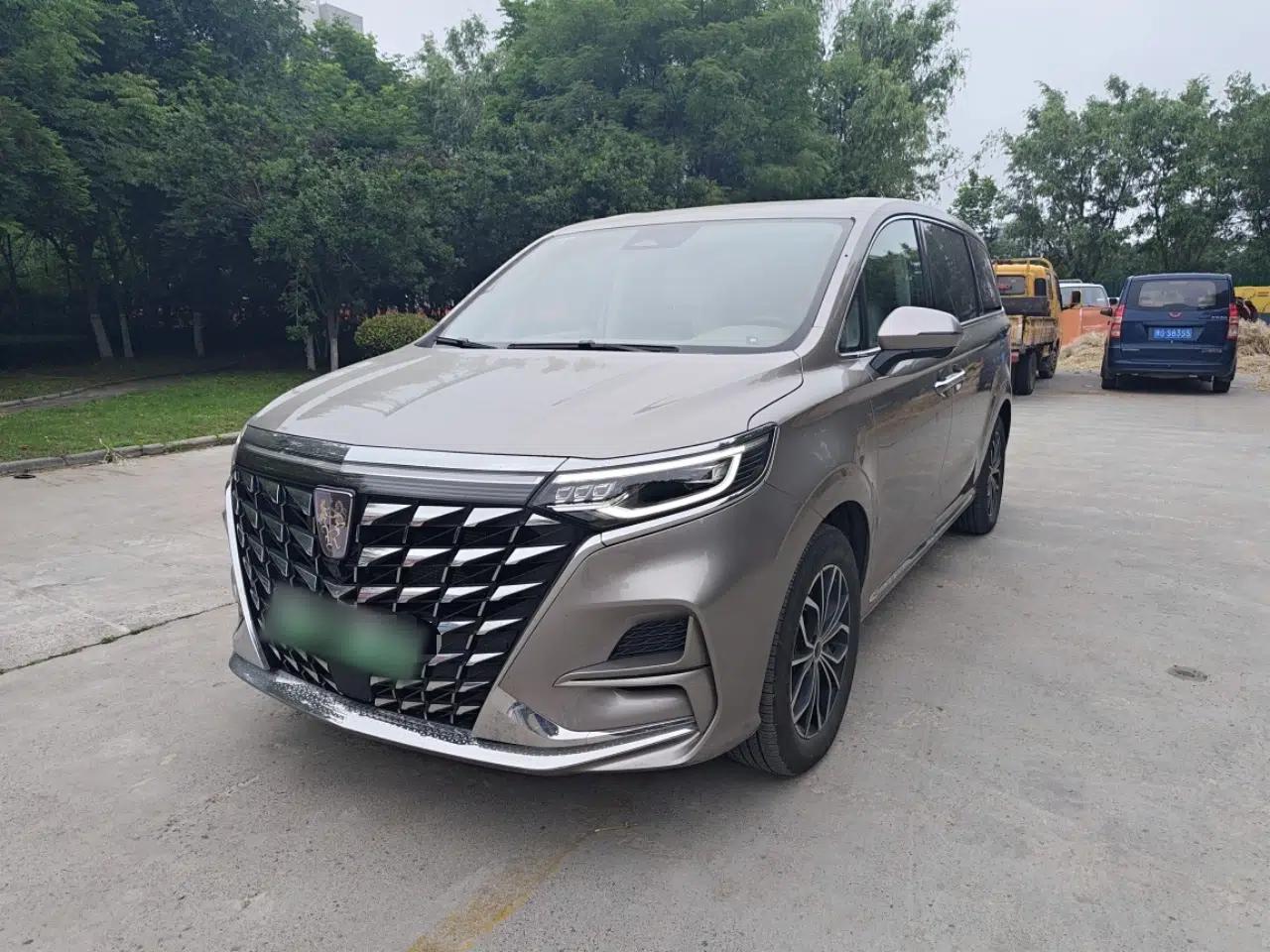 Roewe iMAX8 New Energy 2025 1.5T DMH Lu Zun Deluxe Edition — миниатюра 1