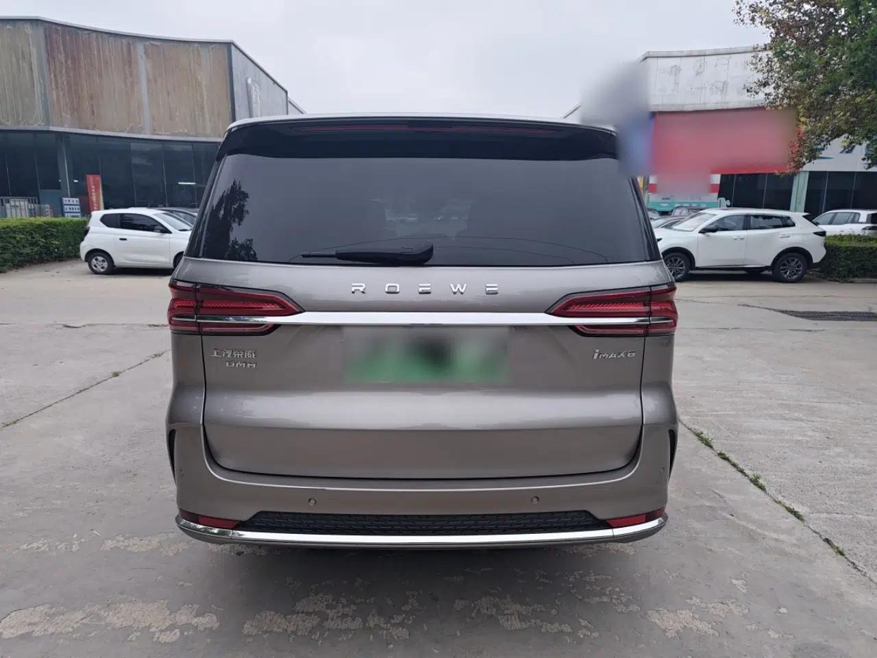 Roewe iMAX8 New Energy 2025 1.5T DMH Lu Zun Deluxe Edition — миниатюра 6