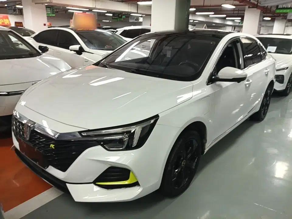 Roewe i6 MAX New Energy 2021 EV 500 Skyroof Flagship Edition — миниатюра 1