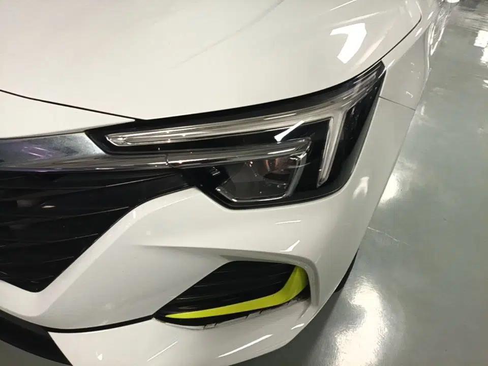 Roewe i6 MAX New Energy 2021 EV 500 Skyroof Flagship Edition — миниатюра 9