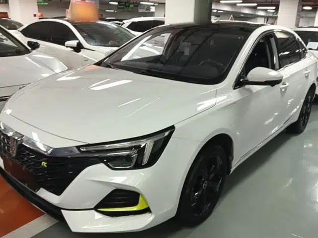 Roewe i6 MAX New Energy 2021 EV 500 Skyroof Flagship Edition