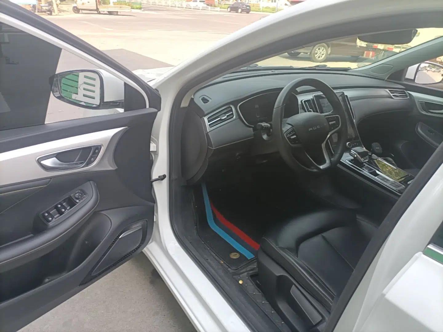 Roewe i6 MAX New Energy 2023 EV 420 Skyroof Special Edition — миниатюра 19