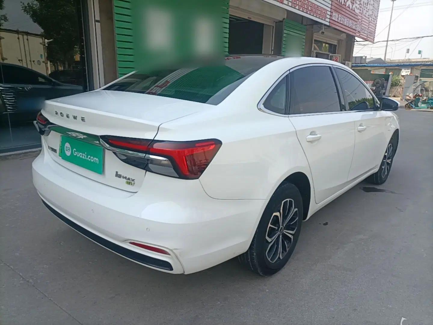 Roewe i6 MAX New Energy 2023 EV 420 Skyroof Special Edition — миниатюра 6
