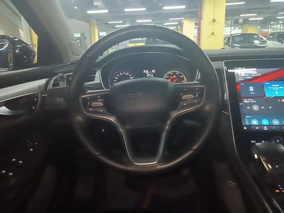 Roewe i6 MAX New Energy 2020 1.5T PHEV Sporty Cool Edition — миниатюра 14