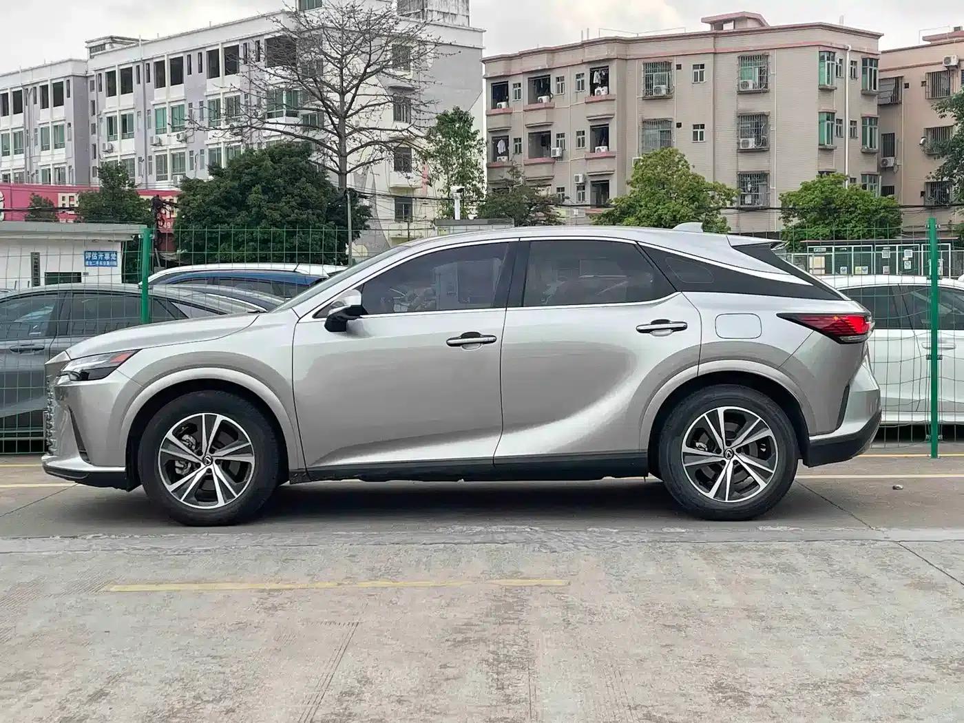 Lexus RX 2023 350h 2WD Enjoy Edition — миниатюра 3