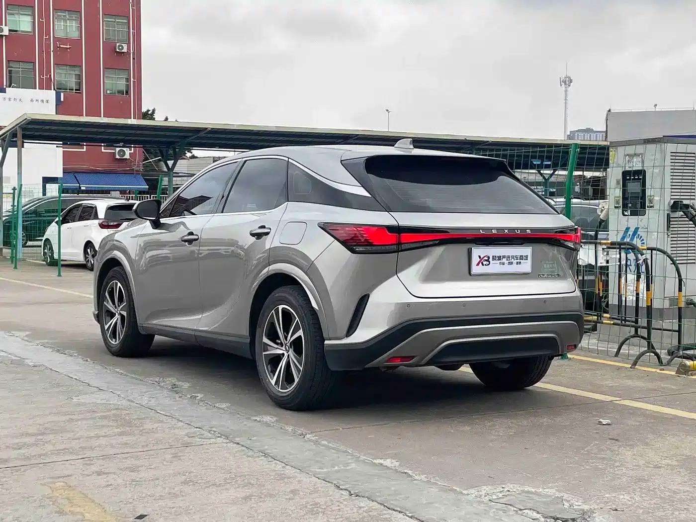 Lexus RX 2023 350h 2WD Enjoy Edition — миниатюра 4