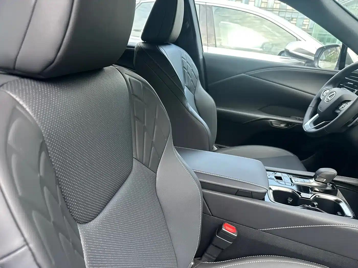 Lexus RX 2026 300 AWD Luxury Edition — миниатюра 7