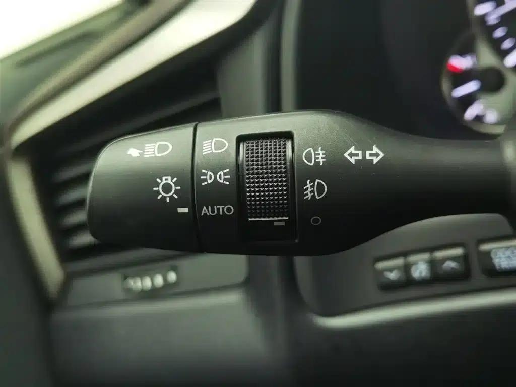 Lexus RX 2020 Facelift 300 2WD Comfort Edition — миниатюра 21