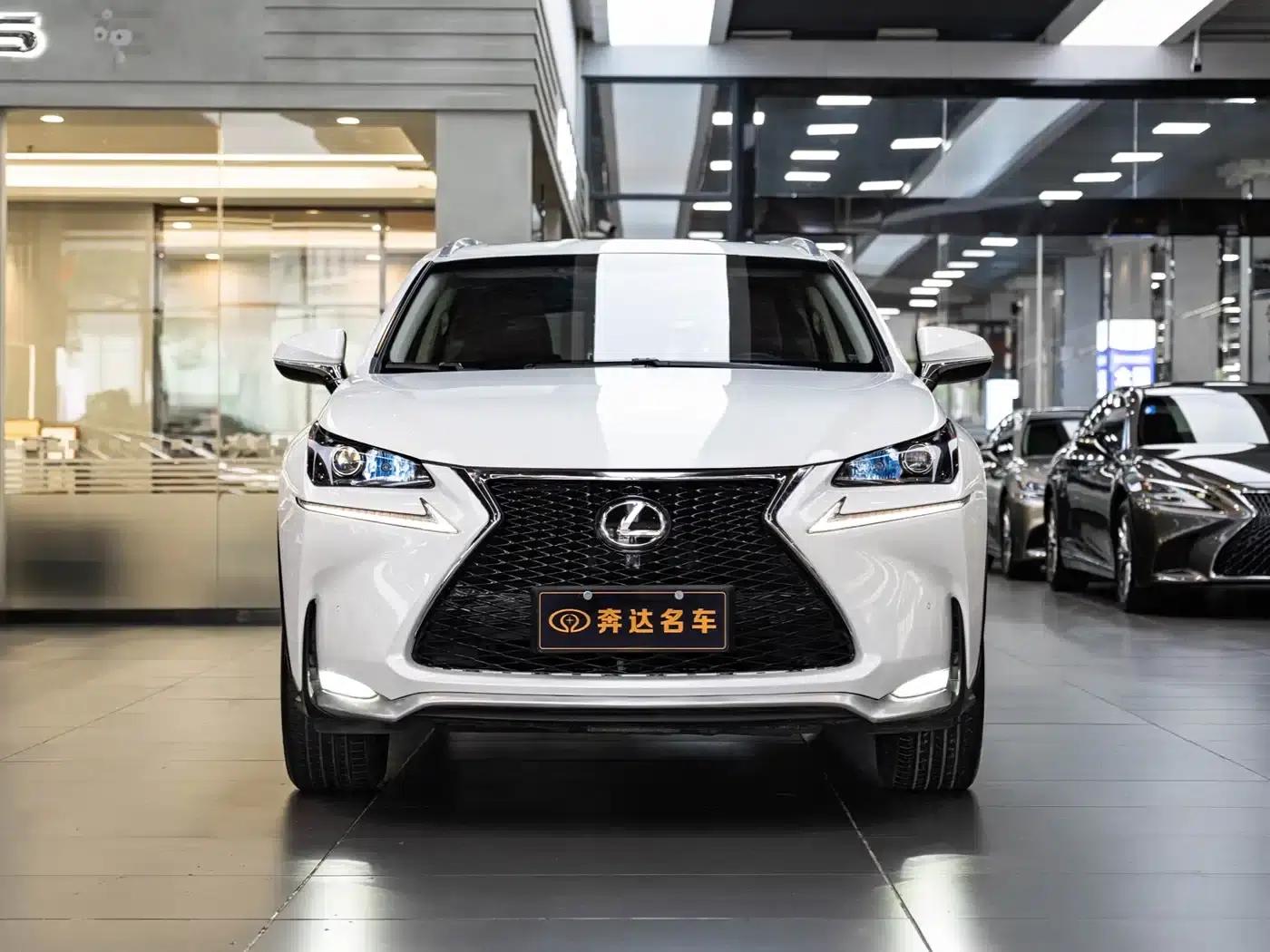 Lexus NX 2015 200t AWD Sport Edition — миниатюра 2