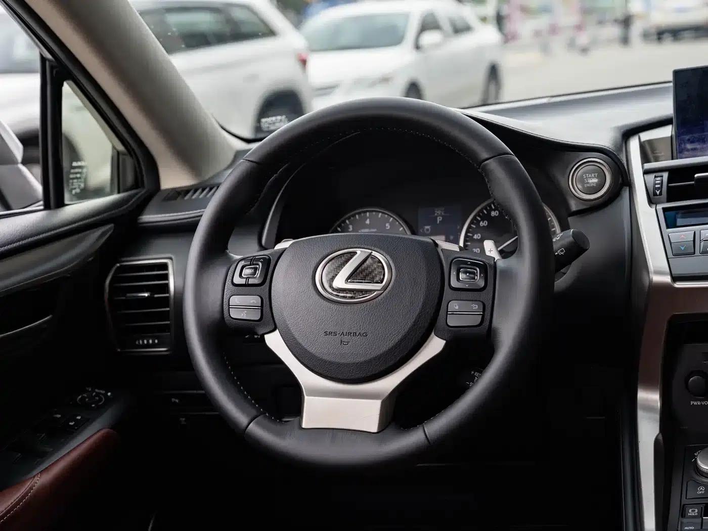 Lexus NX 2015 200t AWD Sport Edition — миниатюра 14
