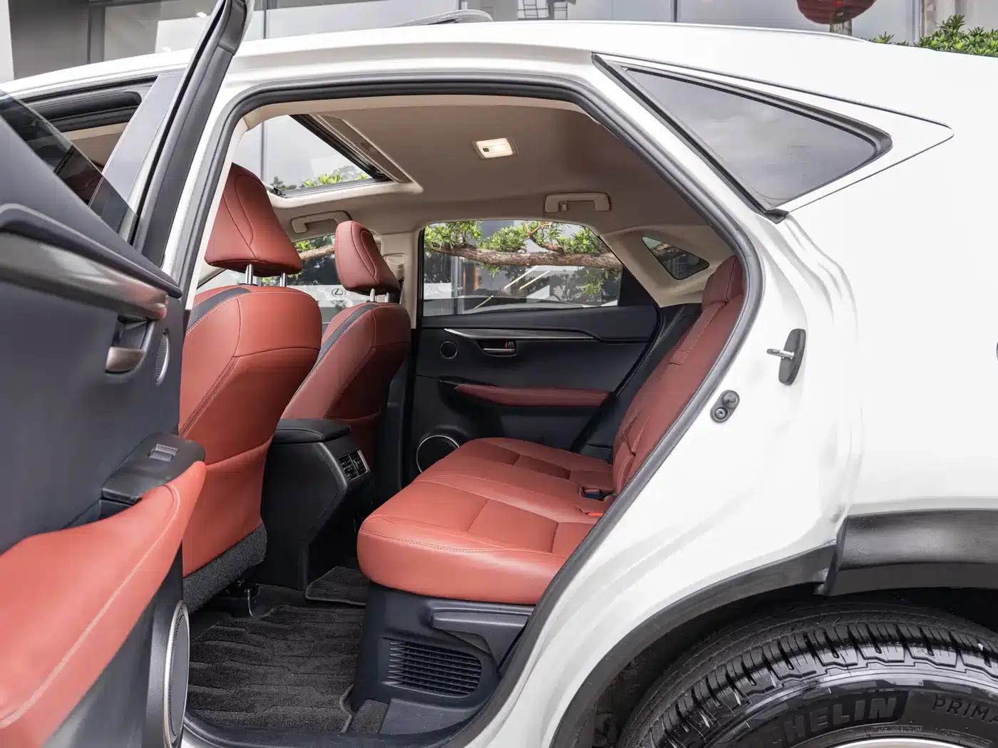Lexus NX 2015 200t AWD Sport Edition — миниатюра 10