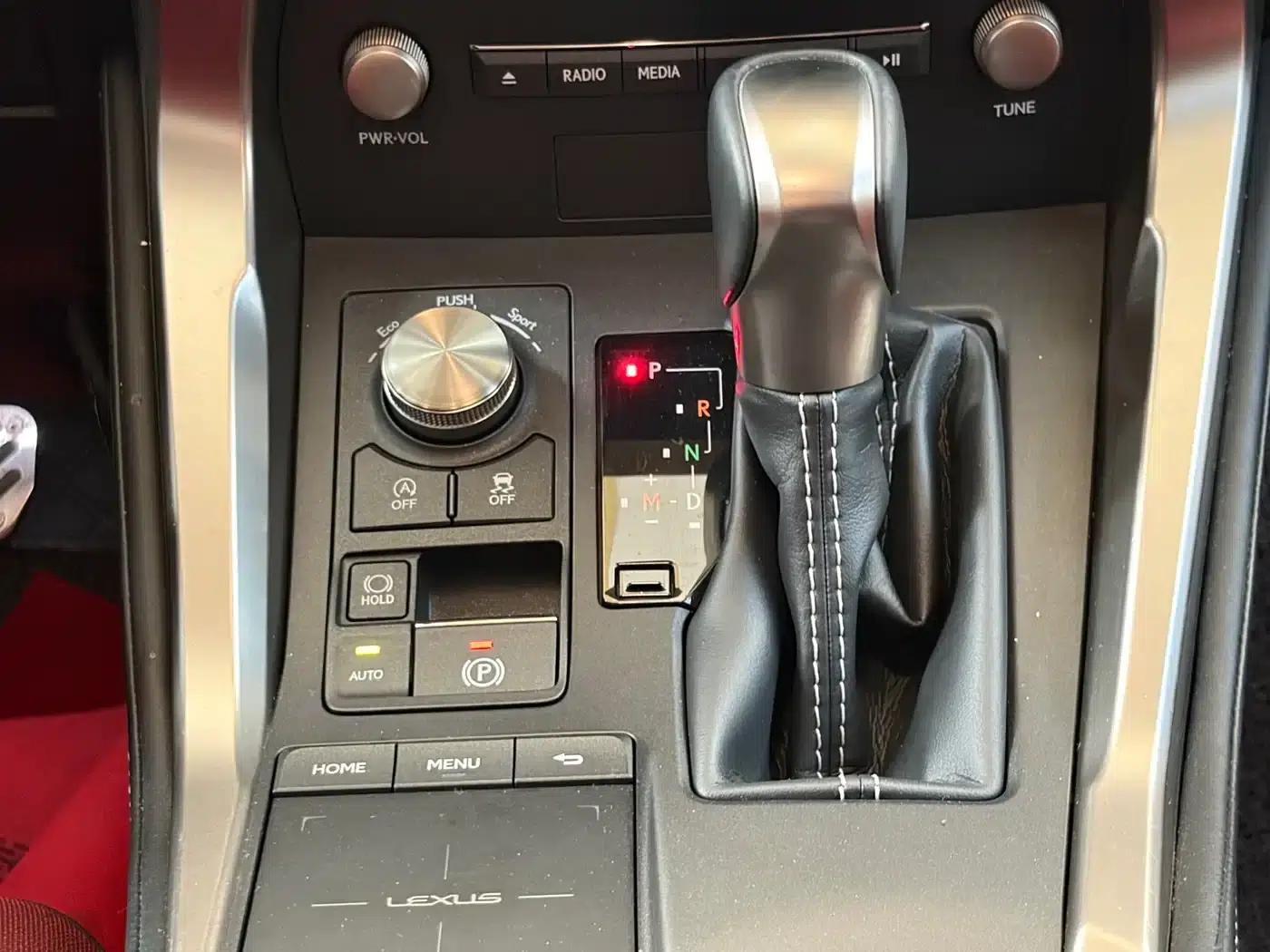 Lexus NX 2020 200 FWD Sport Edition (China V Emission Standard) — миниатюра 14