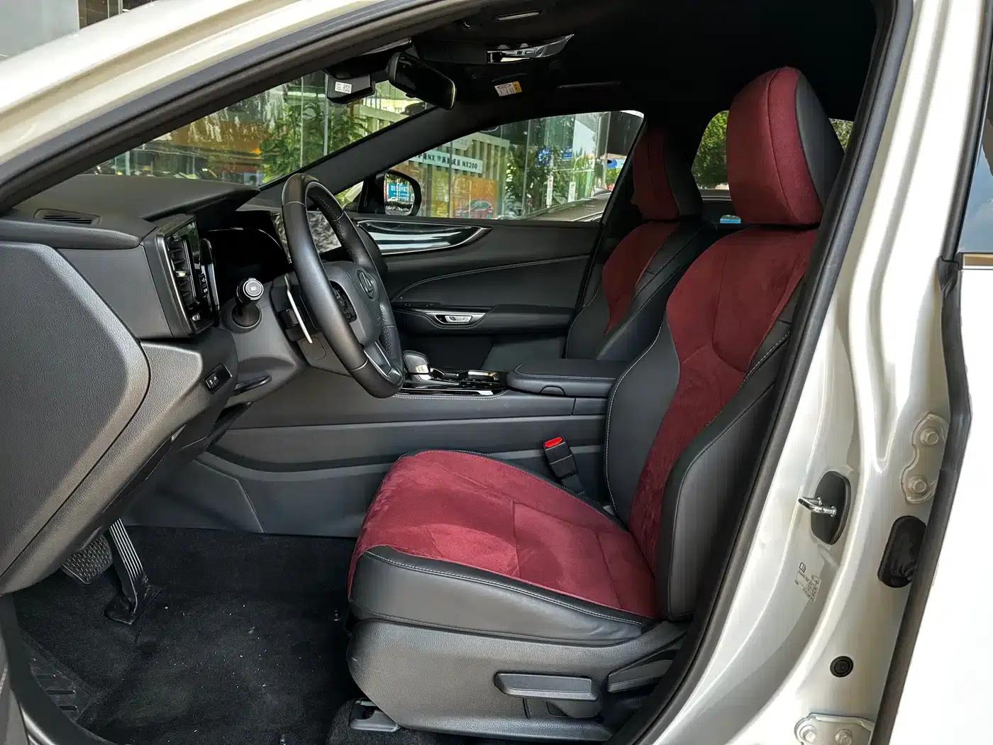 Lexus NX 2023 350h Front-Wheel Drive Skyactiv Edition — миниатюра 6