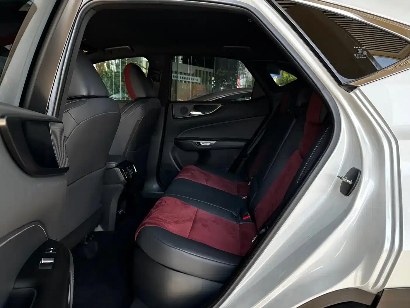 Lexus NX 2023 350h Front-Wheel Drive Skyactiv Edition — миниатюра 7